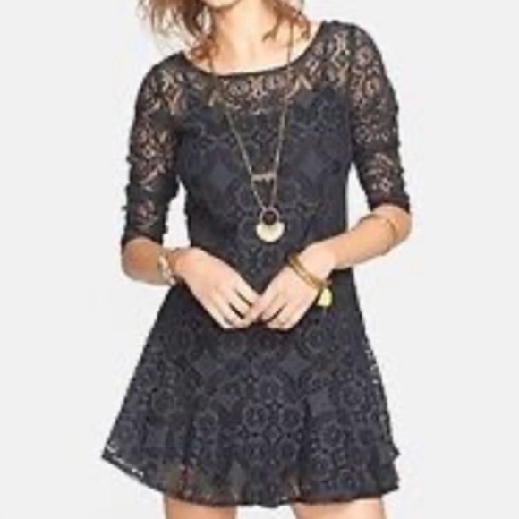 Free People Women’s Mini Dress Size 2 Black Whimsigoth Lace Cotton Ruffle Hem - Picture 3 of 15